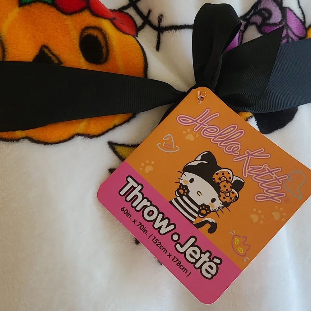 Hello Kitty Blanket Set Of 2 🎃